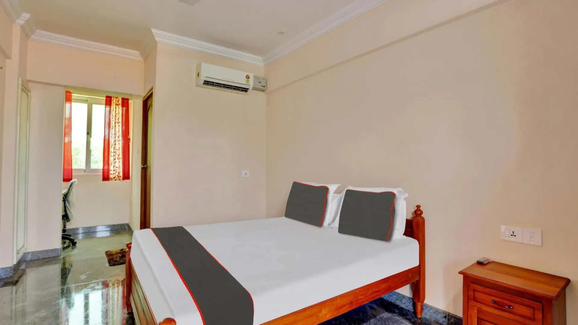 Family Castle Hotel Тривандрум
