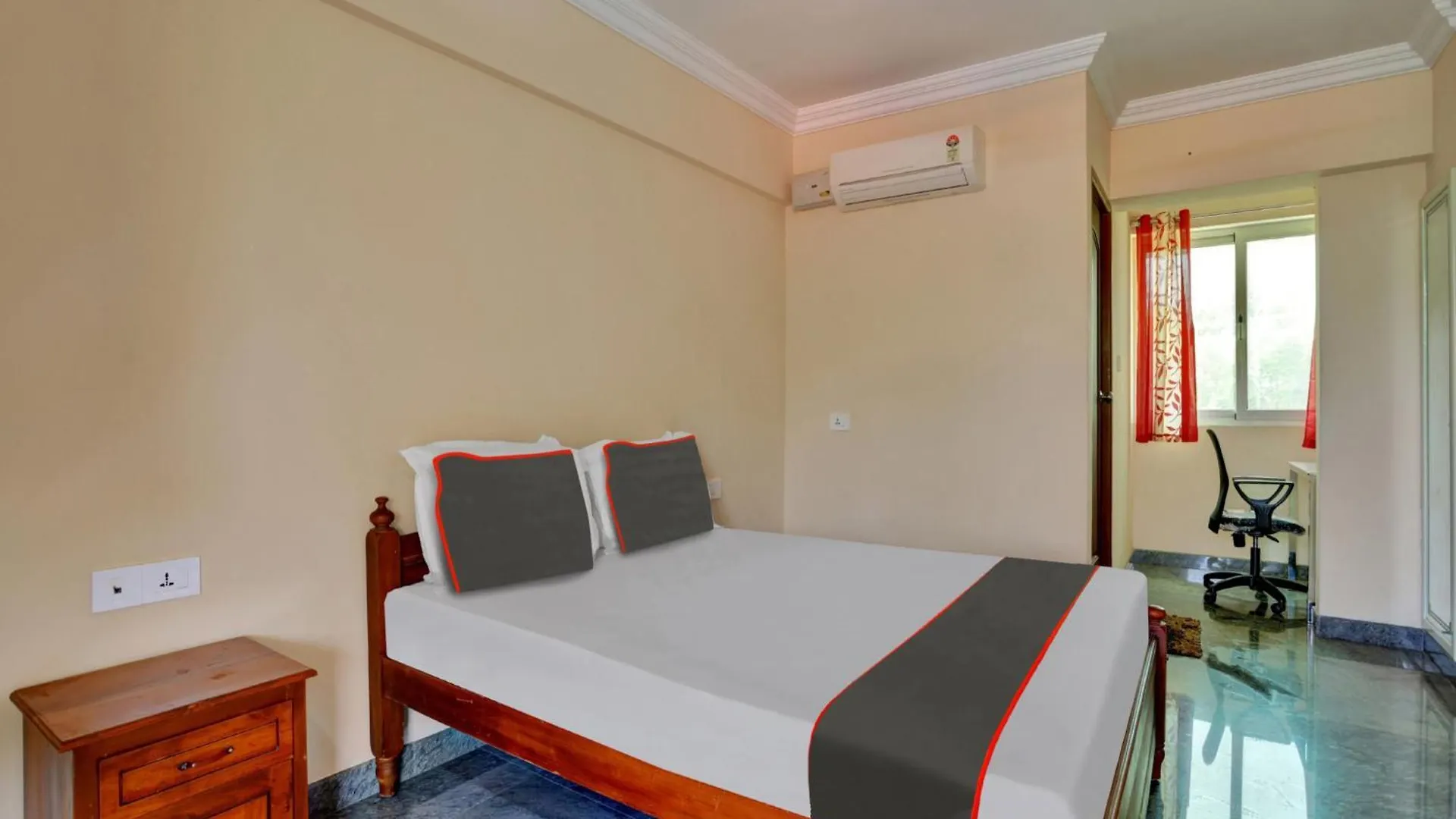 Family Castle Hotel Тривандрум