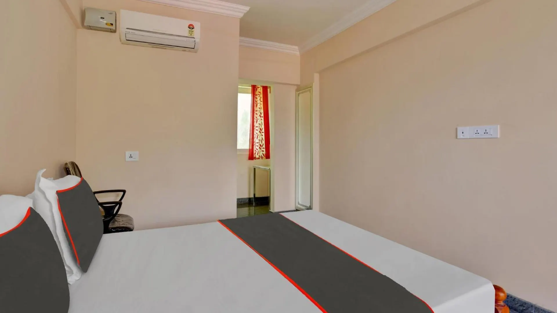 Family Castle Hotel Тривандрум